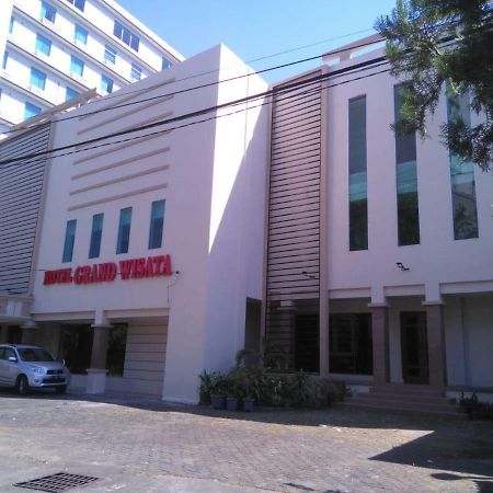 Grand Wisata Hotel Makassar Exterior photo